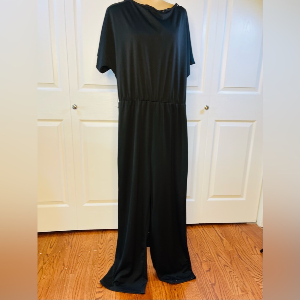 Yeeka woman’s black jumpsuit. XL - Picture 2 of 14